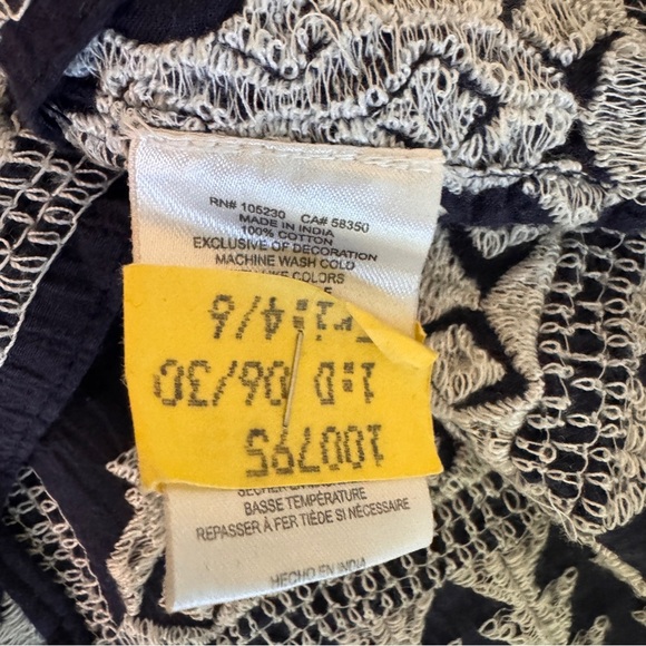 Joie Navy Blue Short Flutter Sleeve Embroidered Boho Womens Size S Peasant Top - Picture 14 of 14